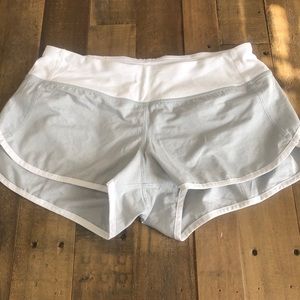 Lululemon shorts size 6
